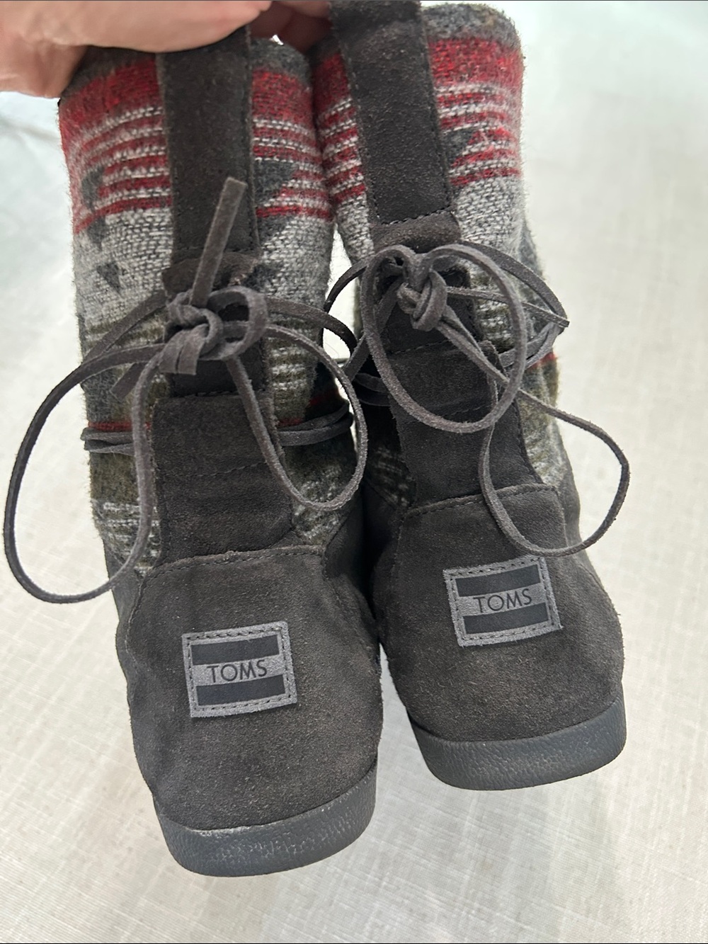 Toms Nepal Boots Grey Suede Red Aztec Knit Winter Women's Size 8 Warm Comfy - Picture 4 of 14